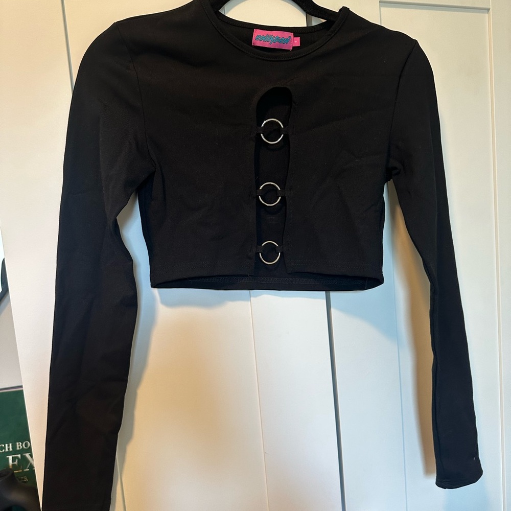 Black Long Sleeve Crop Top